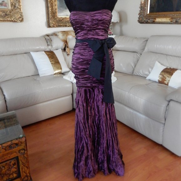 ITALIA PLUM BCBG MAXAZRIA TAFFETA STRAPLES DRESS 2 - Picture 5 of 14